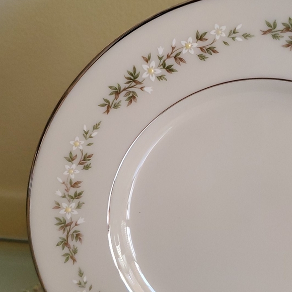 Lenox Dining Lenox Brookdale Bread And Butter Plate Nwot Poshmark